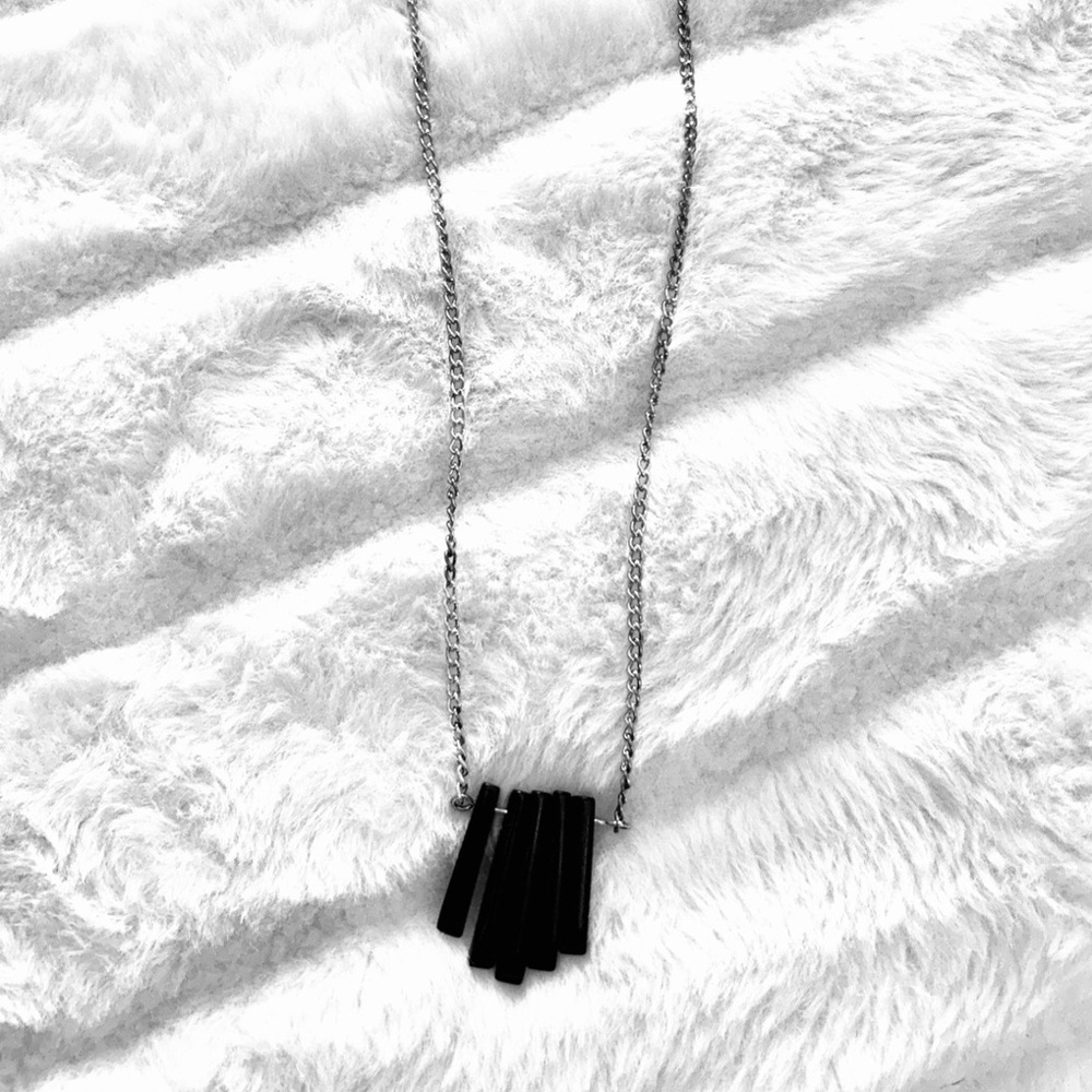 Black Onyx fringe bar style necklace